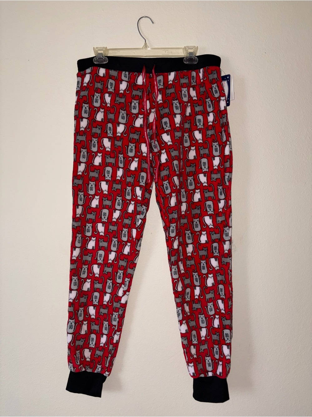 Pillow Talk Women's Red Cat Print Pajama Pants - Cozy Sleepwear Size Large